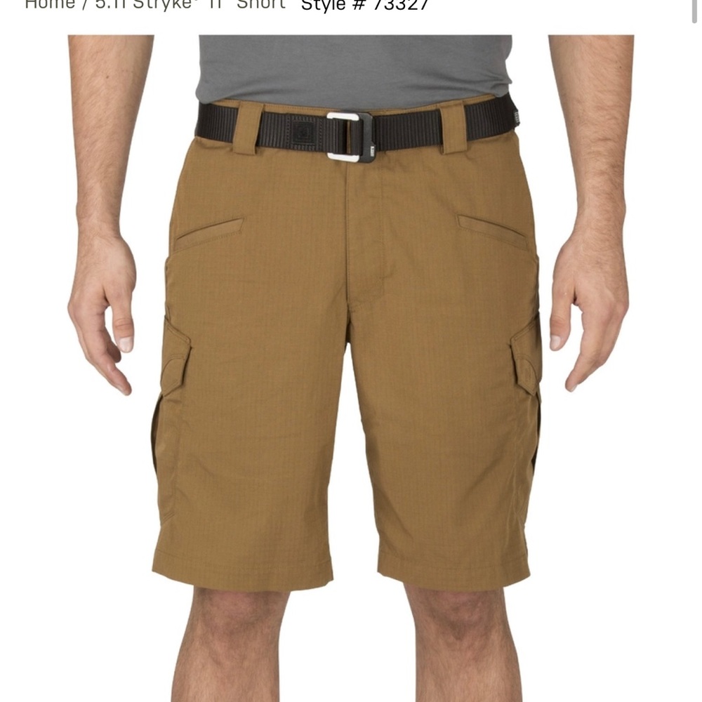Tactical 5.11 stryke short. Color-battle brown.